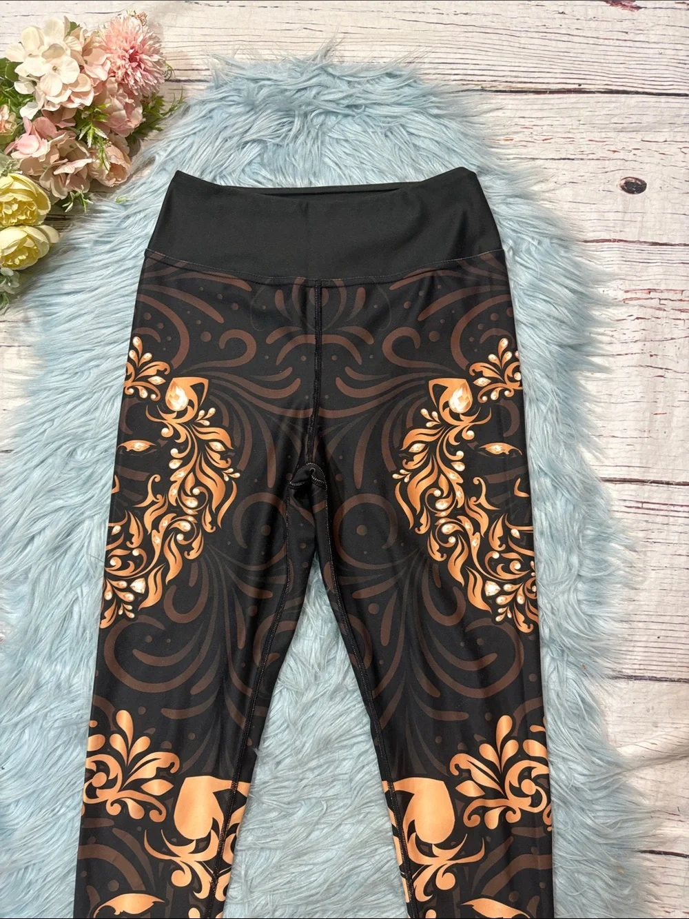 Vastitch High Rise Lion Baroque Patterned Leggings